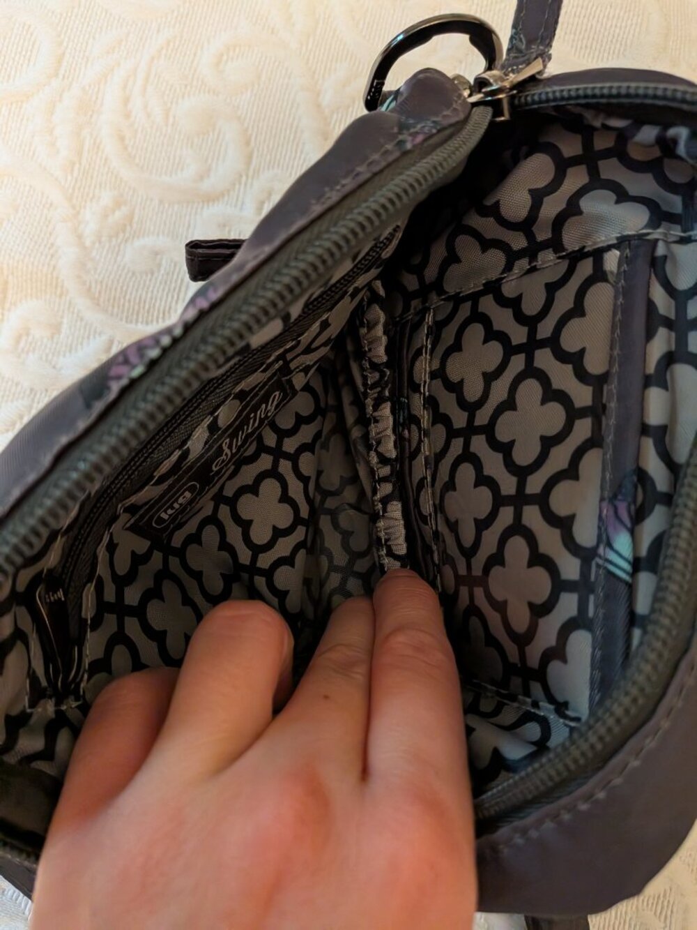 Small Butterfly Lug Swing Purse - Picture 8 of 12